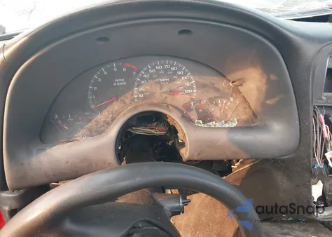 2000 Chevrolet Camaro from USA, damaged, VIN 2G1FP22K8Y2151803